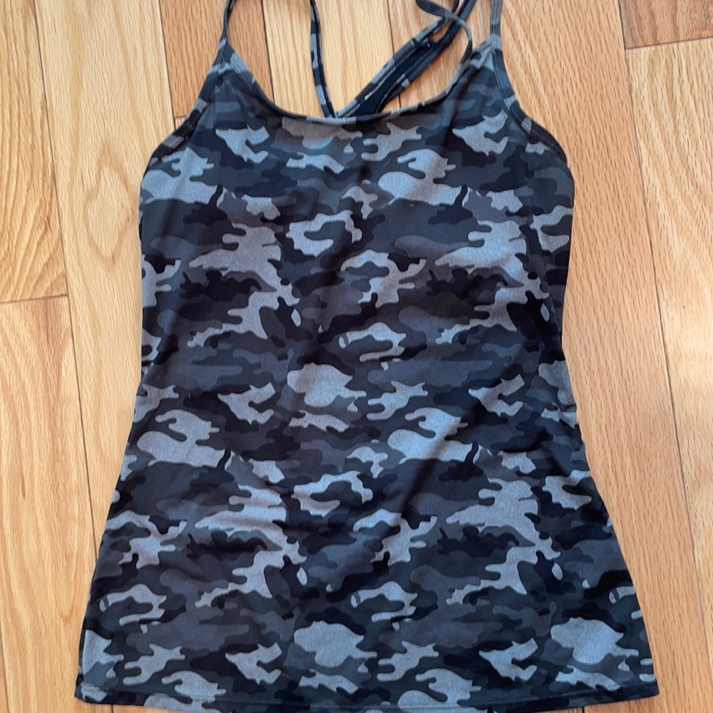 FABLETICS TANK